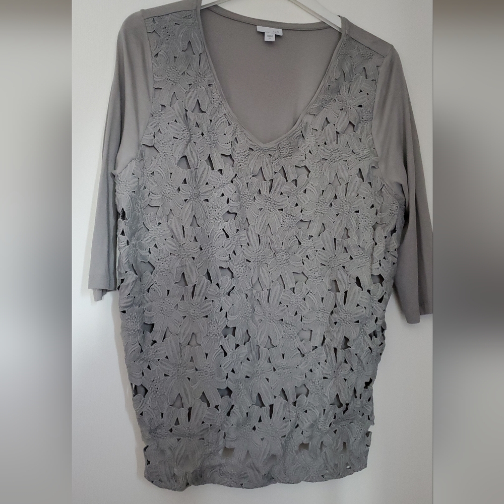 J. Jill Soft Grey 3/4 Sleeve Tee with Floral Overlayer, XL, 16-18